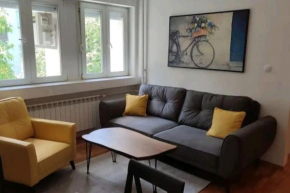 Central Triumph Arch Apartment
